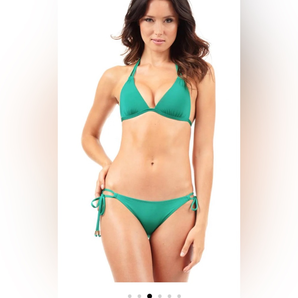 NWOT Voda Double String Push Up Bikini Top